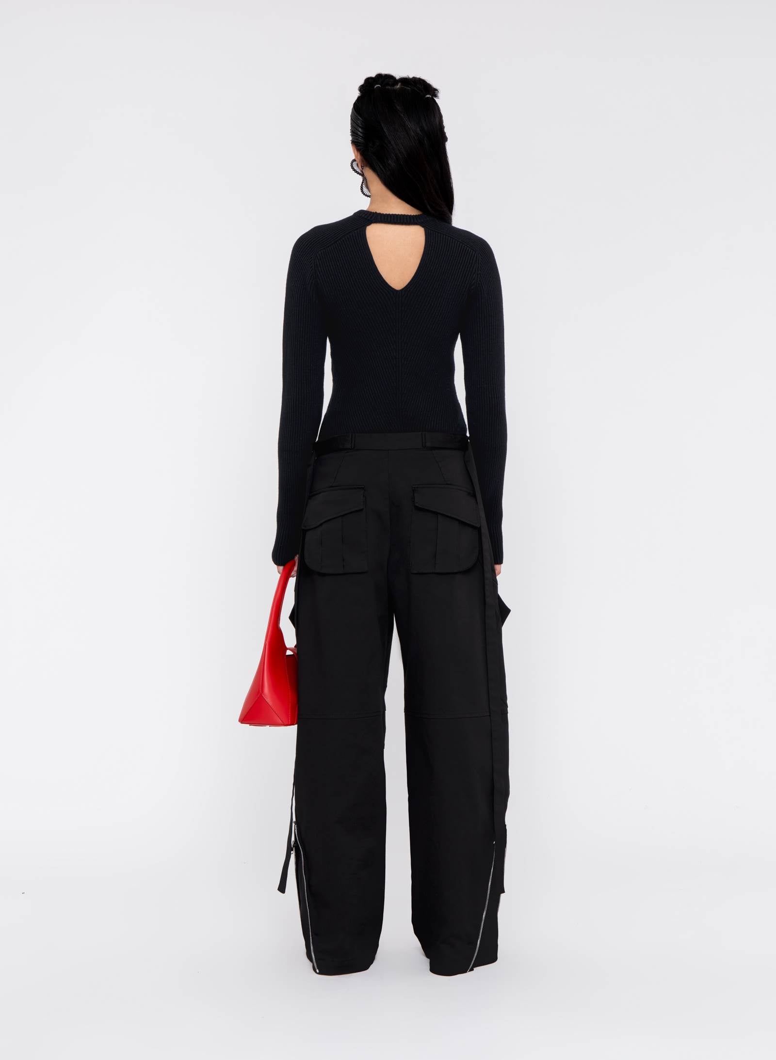 Multi-tasking Oversized Cargo