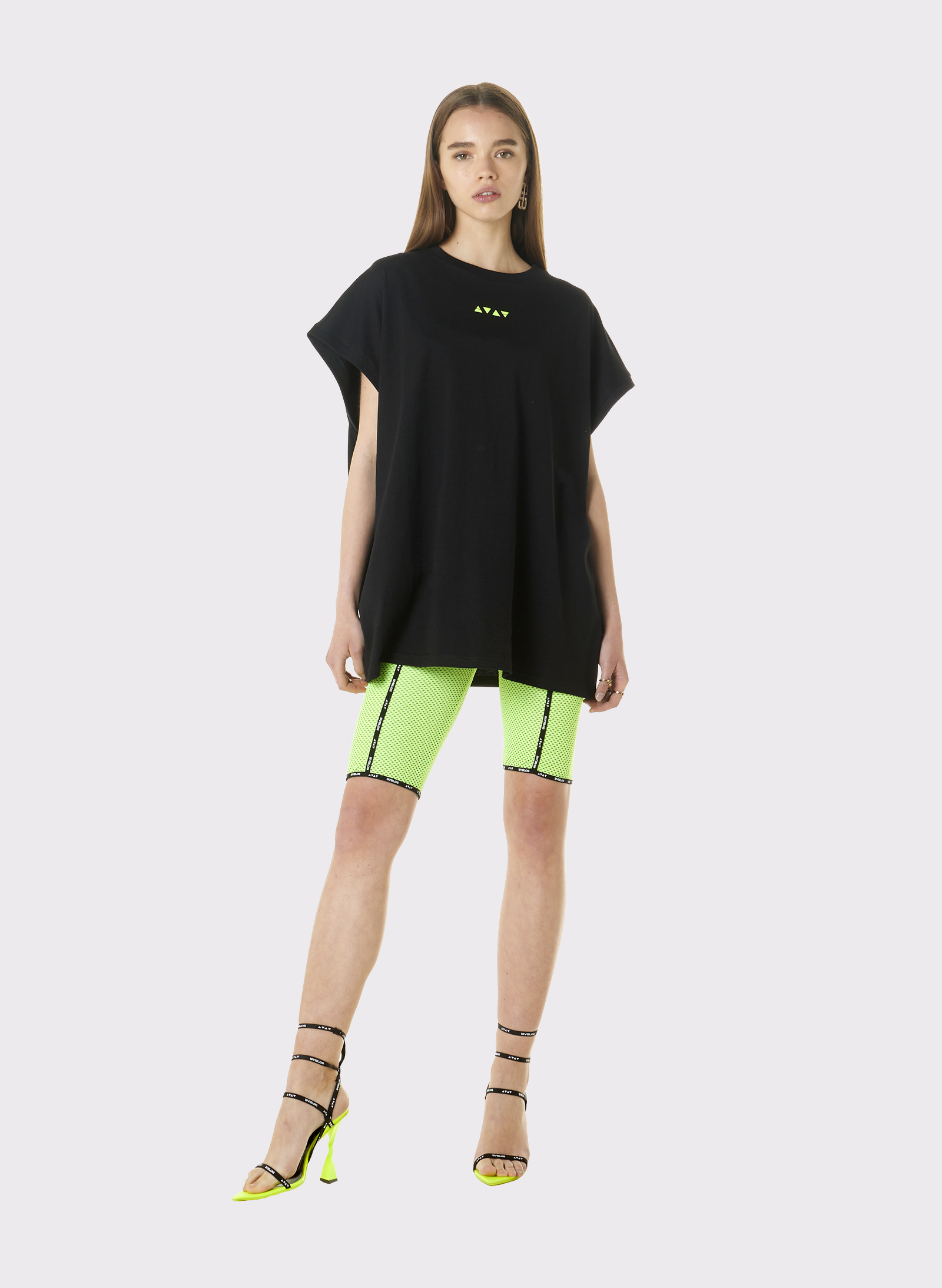 Byblos T-Shirt Triangle Symbols in black - back view