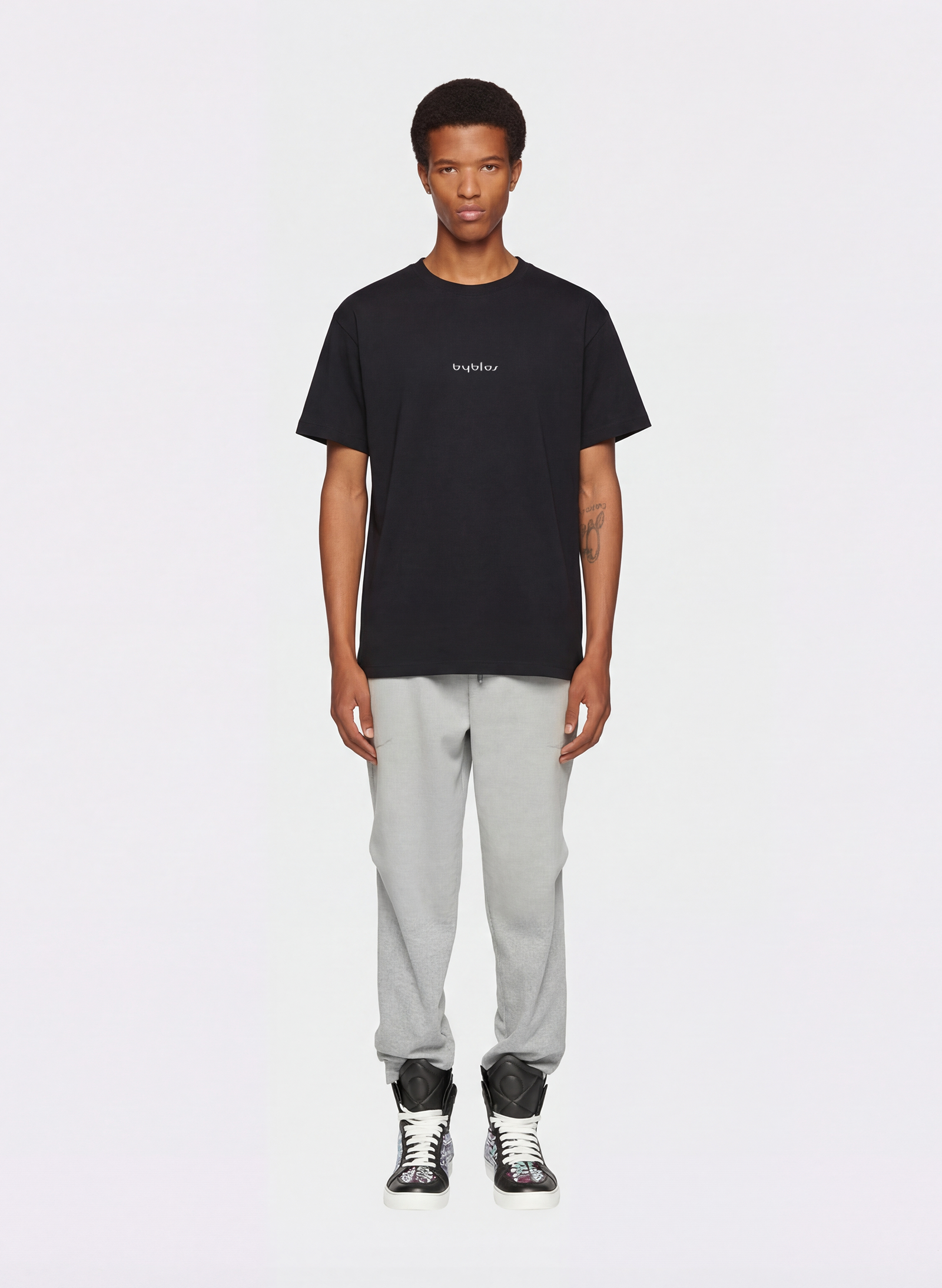 Byblos T-shirt Logo in black - front view
