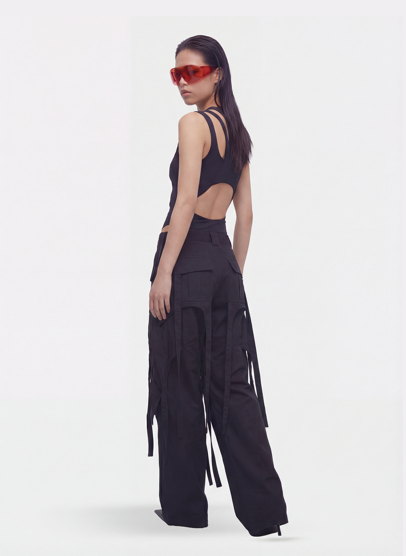 Byblos Multi Pocket Cargo Pants in black - detail view