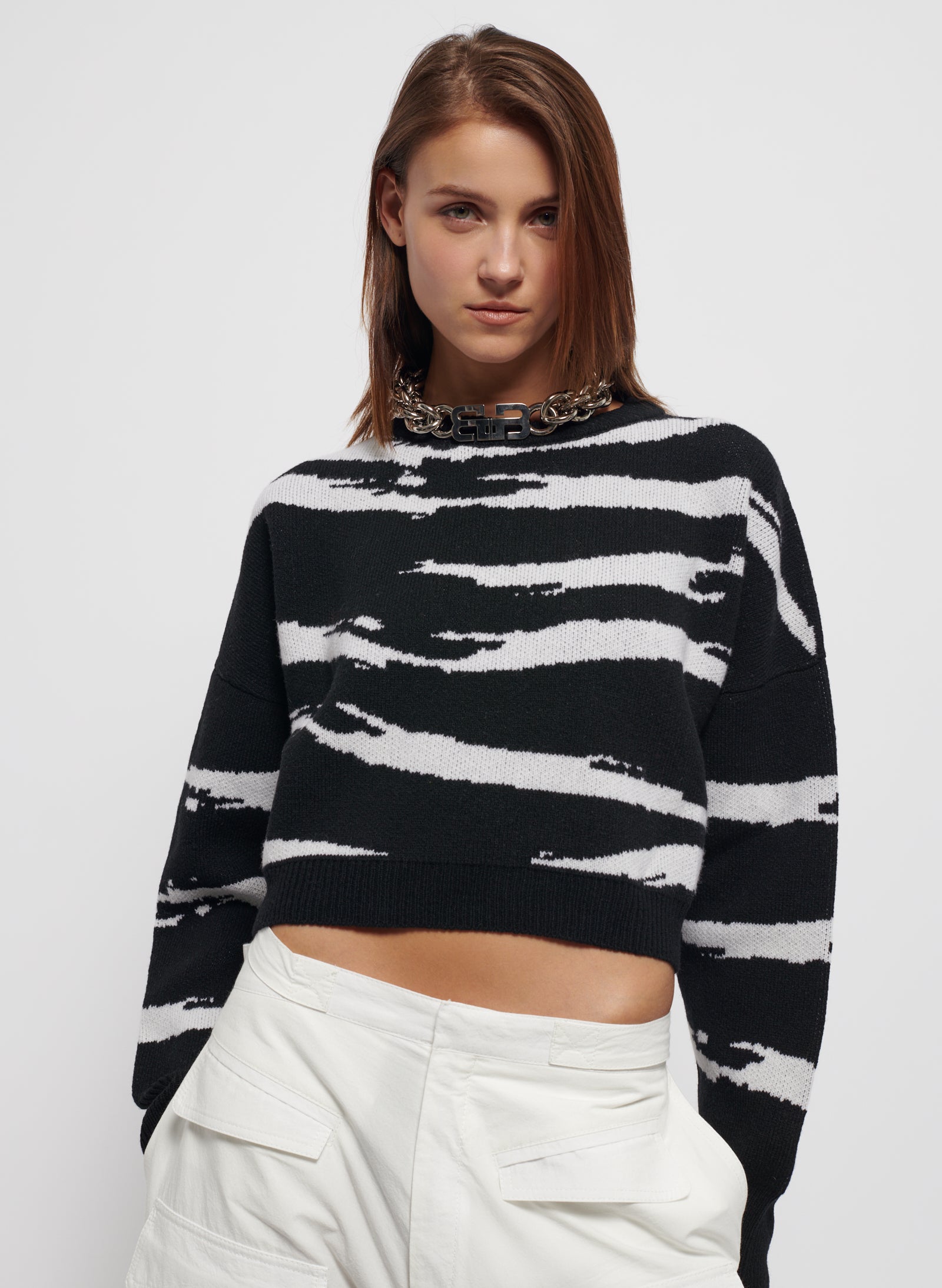 Maxi Crop Knitted Jumper White Waves