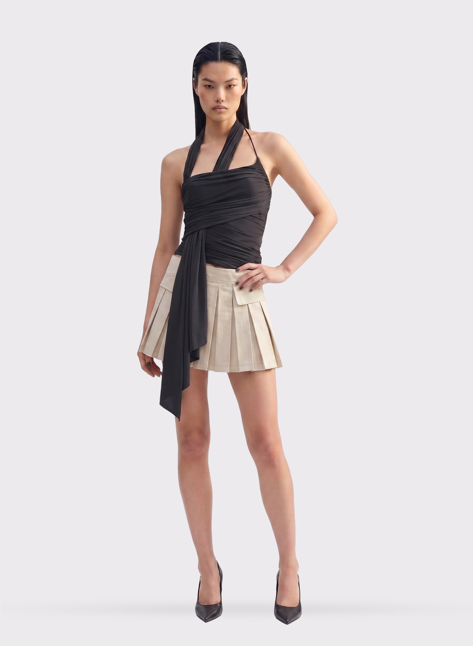 Byblos Mini Gonna con Pieghe in beige