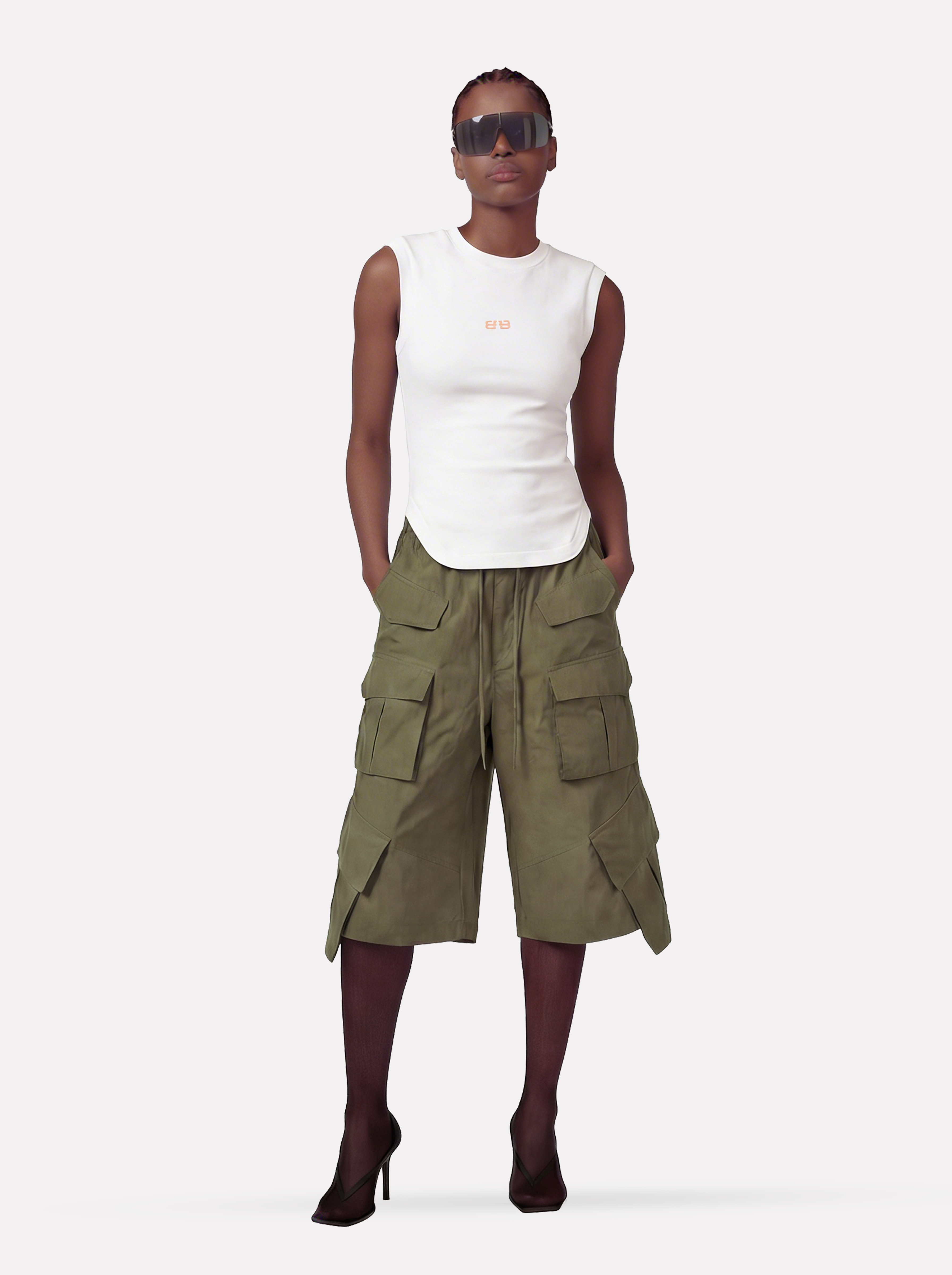 Byblos Unisex Cargo Shorts in kaki - vista posteriore