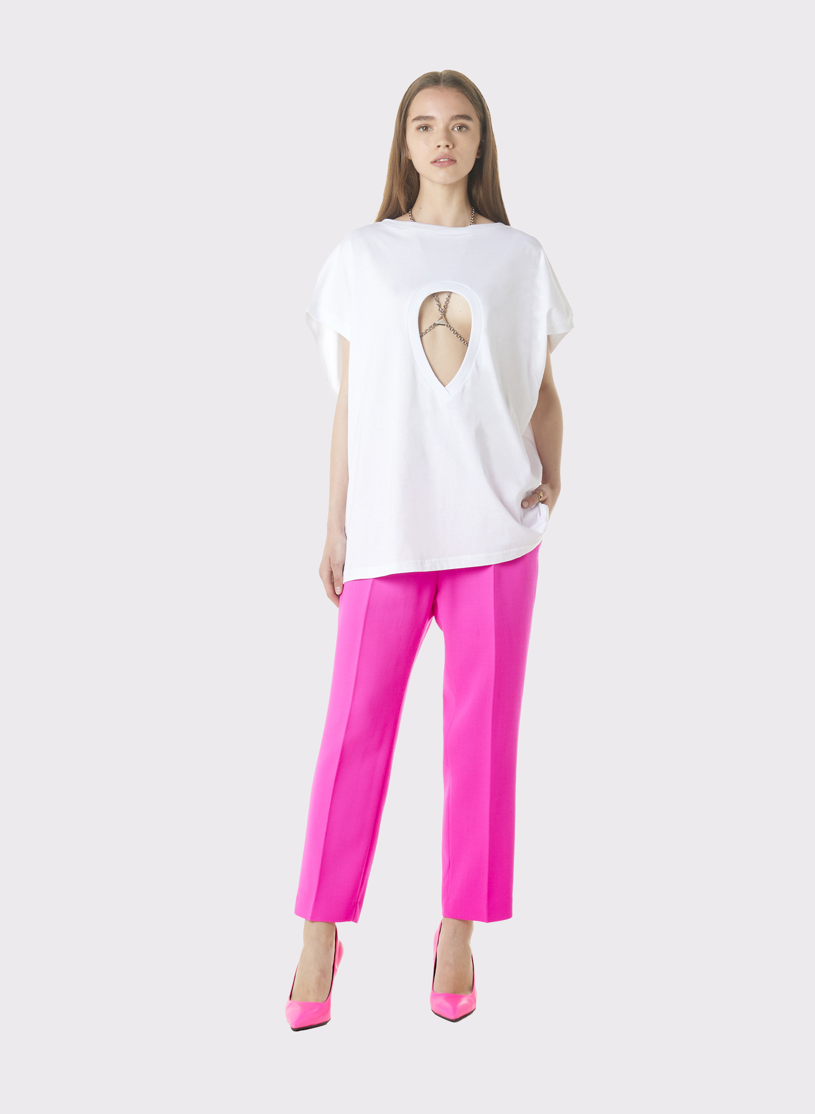 Byblos Tshirt Hole in white - front view